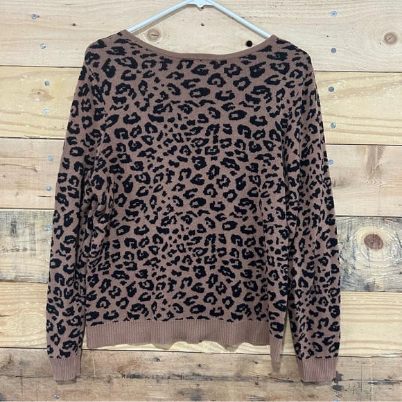 BCX Junior's Leopard Printed Fine Gauge Sweater Beige Size Large - Picture 2 of 7